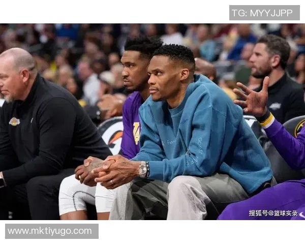 蒙克强调威少首发的重要性以改善球队开局表现 蒙克强调威少首发的重要性以改善球队开局表现